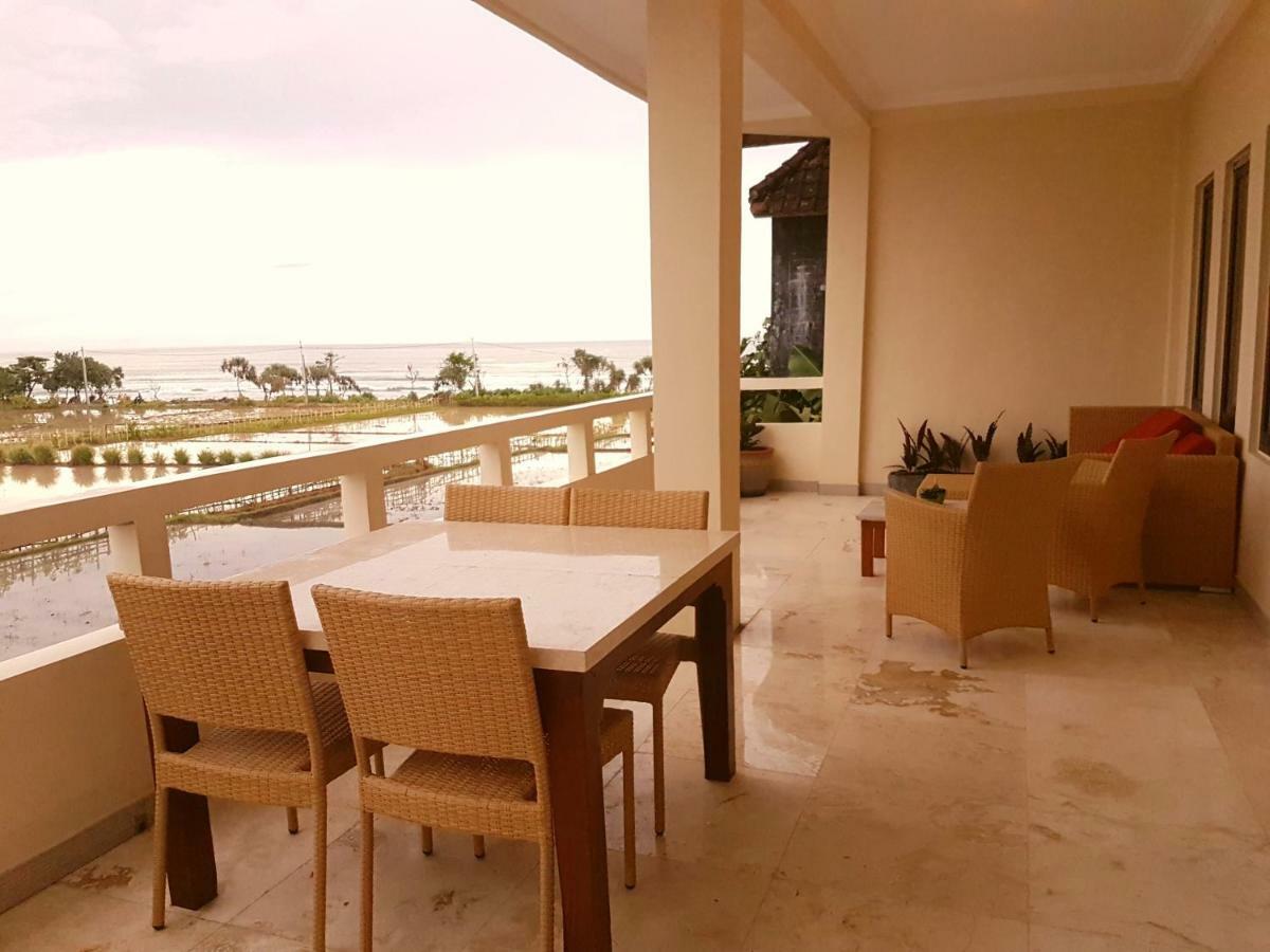 Aparthotel Medewi Manor Airsatang Exterior foto